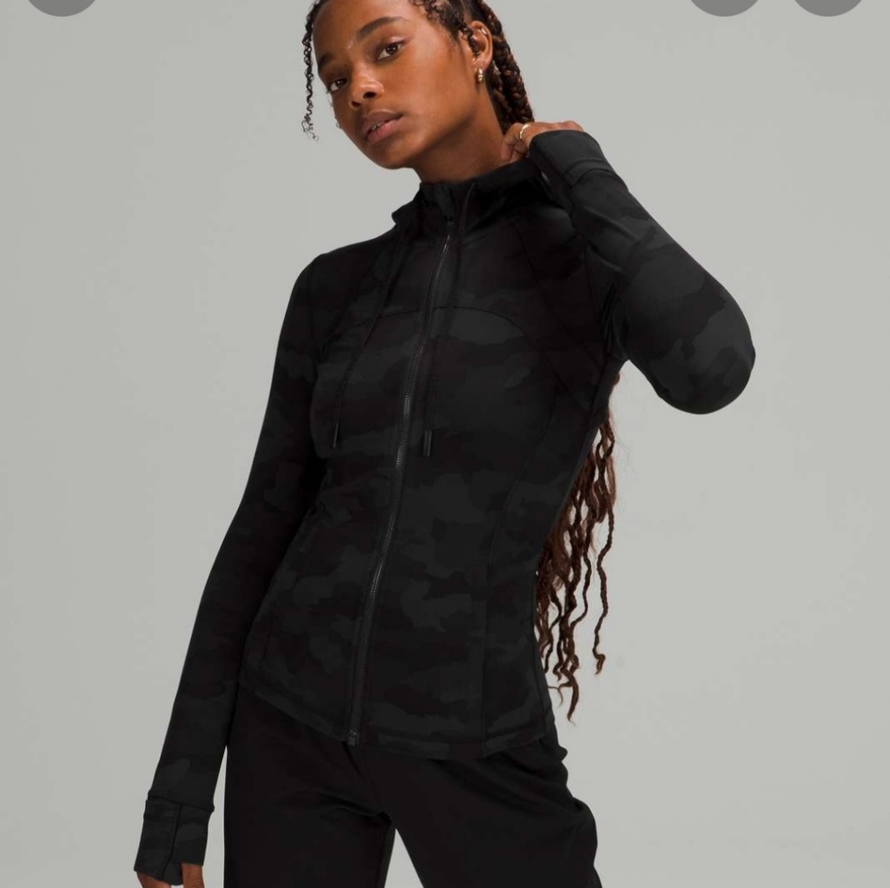 Lululemon hooded Define Jacket ~ black camo
